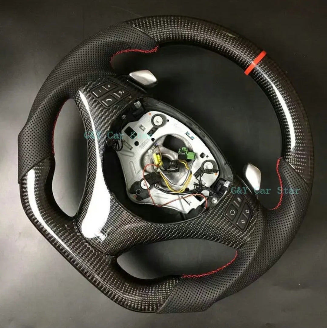 Volant en fibre de carbone pour BMW série 3 E82 E84 E87 E90 E92 E93